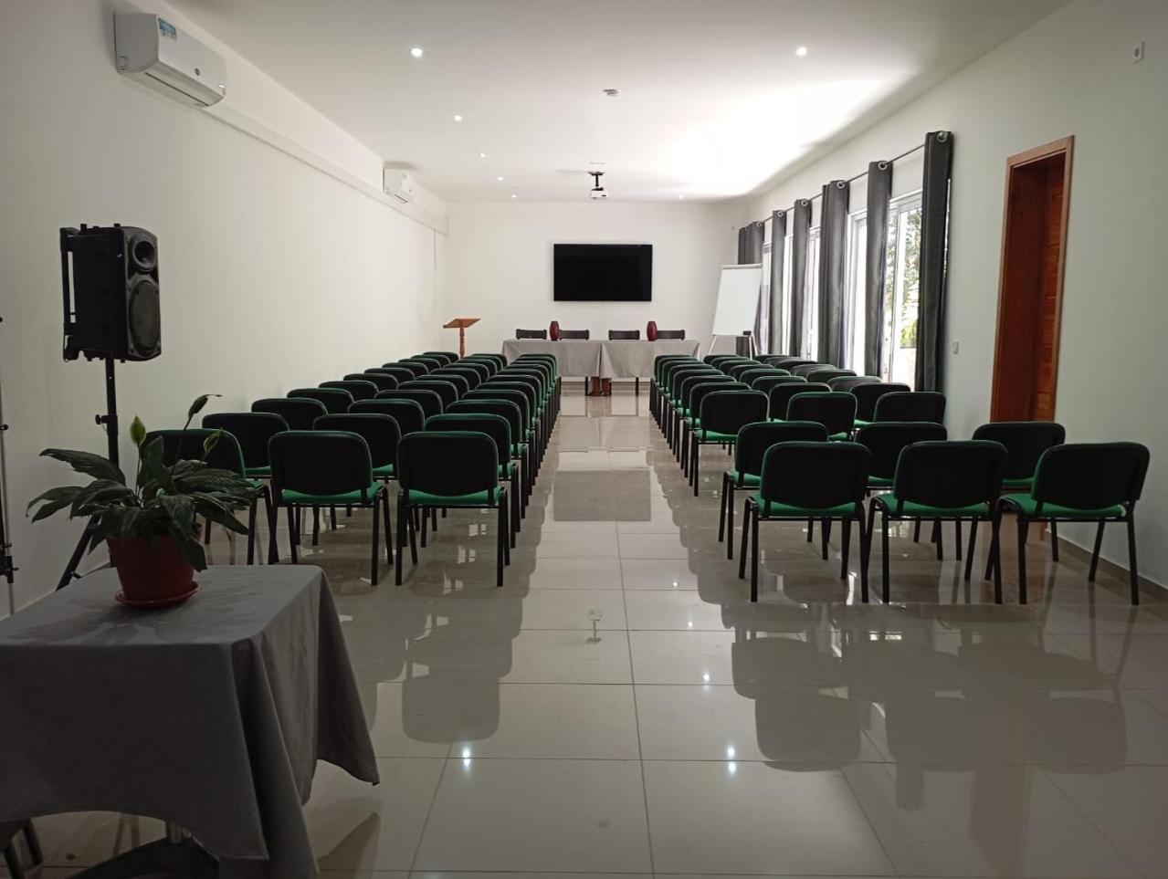 Hotel Viajante Tarrafal  Bagian luar foto