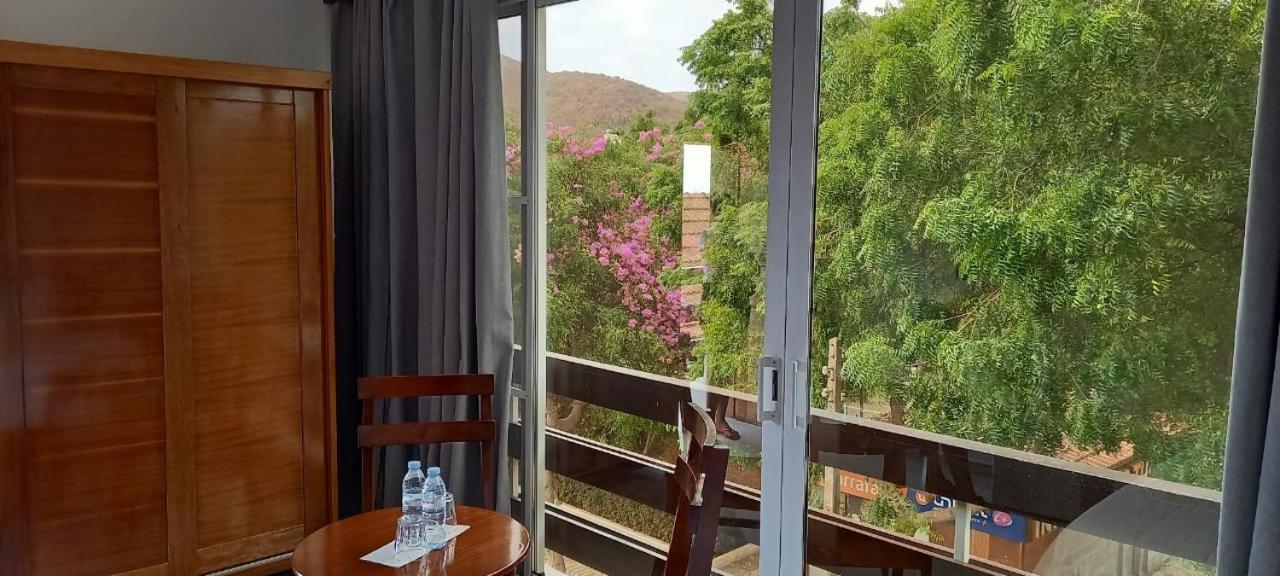 Hotel Viajante Tarrafal  Bagian luar foto