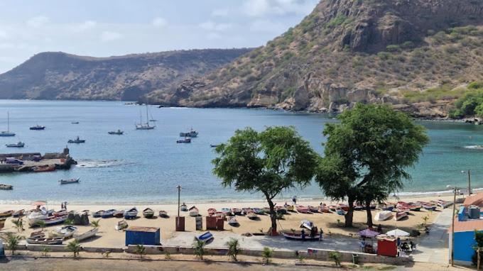 Hotel Viajante Tarrafal  Bagian luar foto